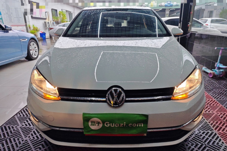 大众 高尔夫 2018款 1.6L 自动舒适型车身外观2