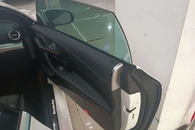 奔驰E级(进口) 2020款 E 260 轿跑车中控内饰42
