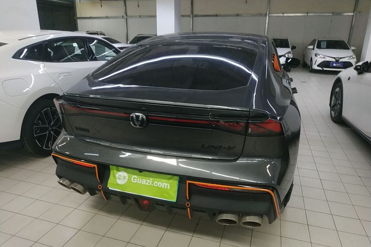 长安UNI-V 2024款 2.0T 高能版车身外观6004