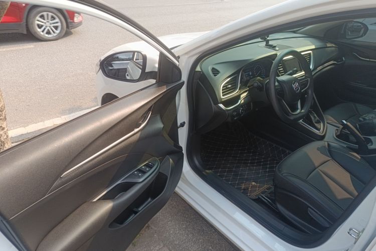 别克 英朗 2021款 改款 典范 1.5L 自动精英型中控内饰20