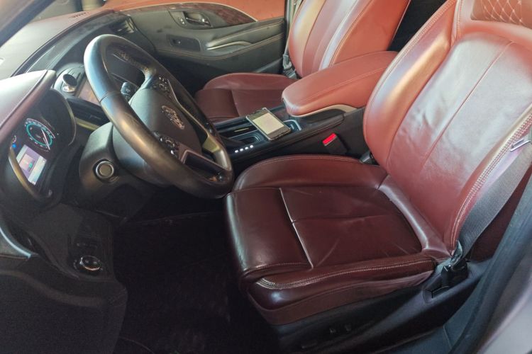 别克 君越 2013款 2.4L SIDI精英舒适型中控内饰19