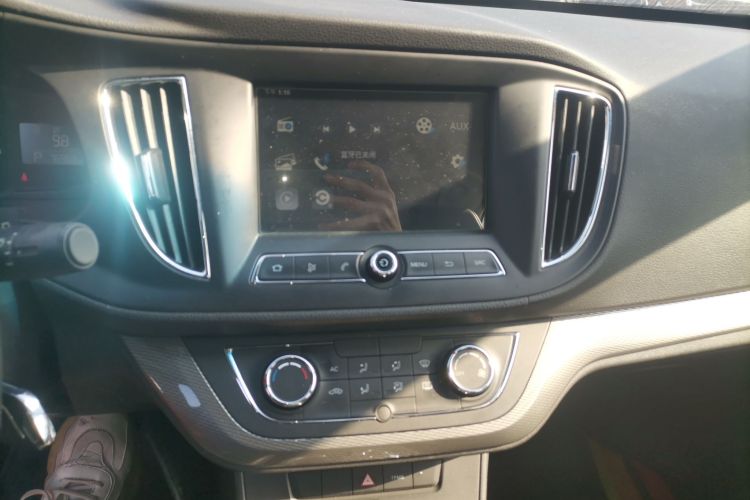 荣威360 2015款 1.5L 自动豪华版局部细节16