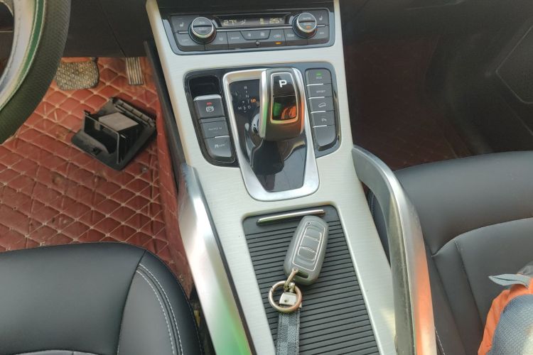 吉利汽车 博越 2020款 1.8TD DCT两驱智联型4G互联版中控内饰18