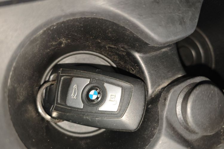 宝马3系 2019款 320Li 时尚型中控内饰11