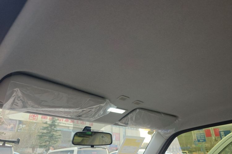 吉利银河 2024款 熊猫mini 200km 耐力熊中控内饰22