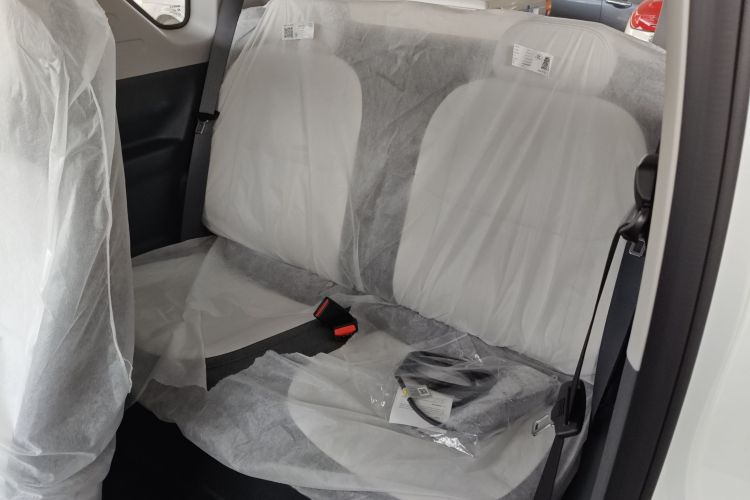 吉利银河 熊猫 2025款 210km 元气熊中控内饰21