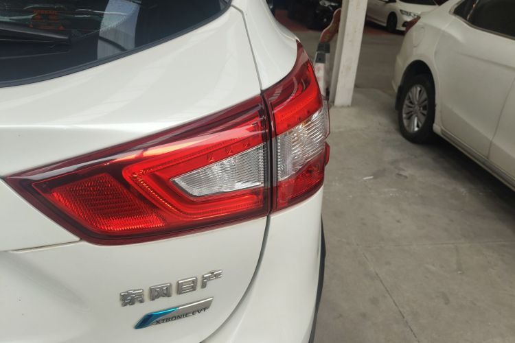 日产 逍客 2017款 2.0L CVT智享版 国V车身外观6006