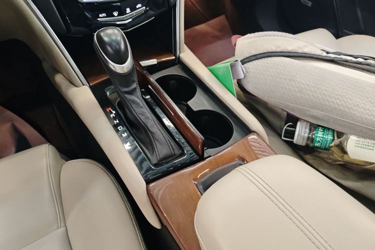凯迪拉克XTS 2018款 28T 技术型中控内饰18