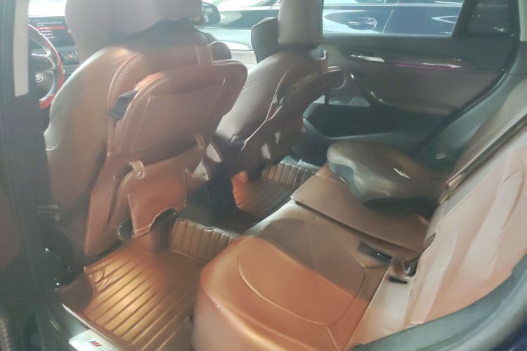 宝马X1 2020款 sDrive25Li 领先型中控内饰21