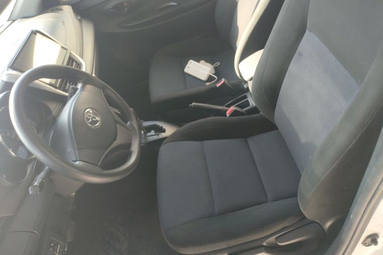 丰田 YARiS L 致炫 2019款 1.5E CVT魅动版 国VI中控内饰19