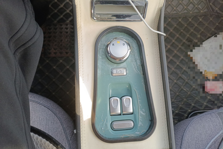 长安启源 长安Lumin 2022款 155km 清甜款中控内饰18