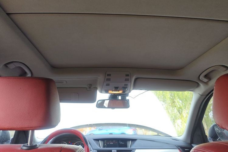 宝马X1 2014款 xDrive20i 运动设计套装局部细节22