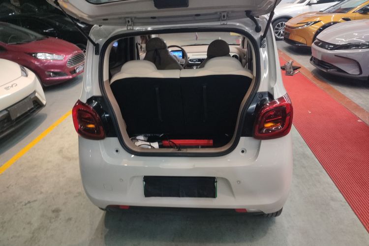 五菱汽车 宏光MINIEV 2025款 四门版 进阶款机舱底盘23