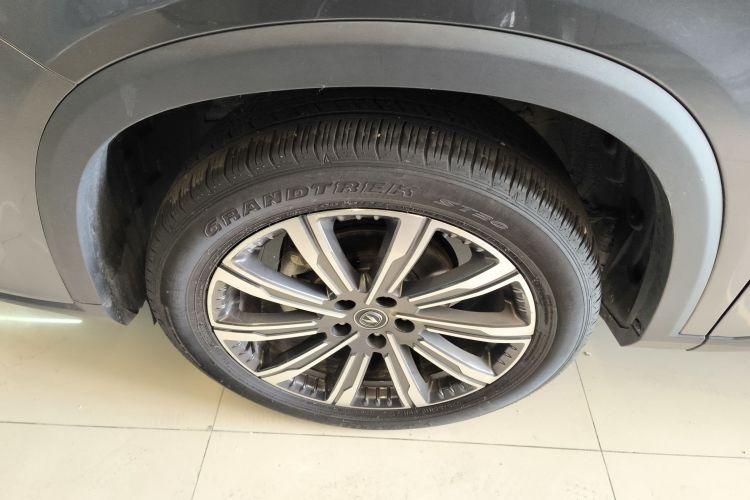 长安CS75 PLUS 2022款 第二代 1.5T 自动尊享型车身外观35