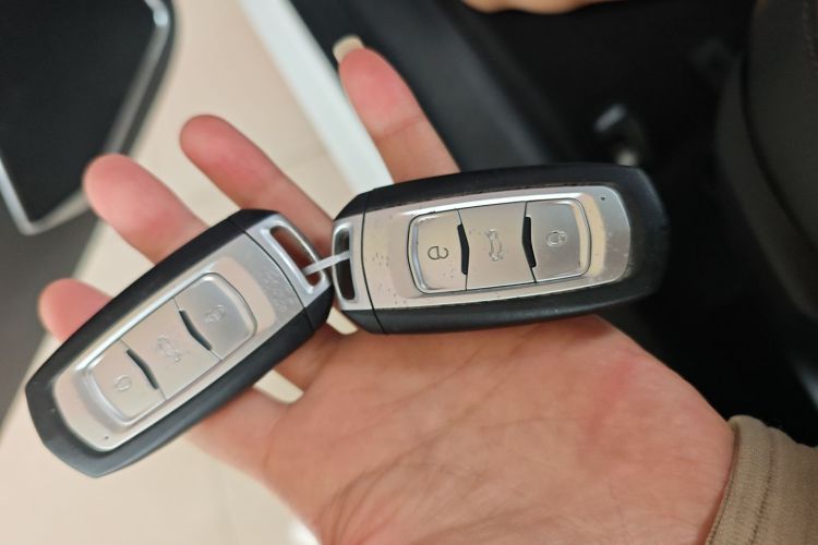 吉利汽车 远景 2017款 1.5L 自动幸福版中控内饰11