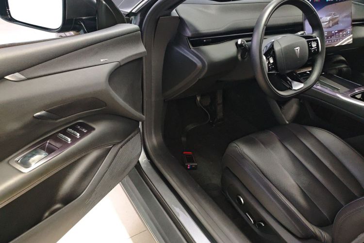 深蓝汽车 深蓝L07 2024款 230Max乾崑智驾ADS SE增程版中控内饰20