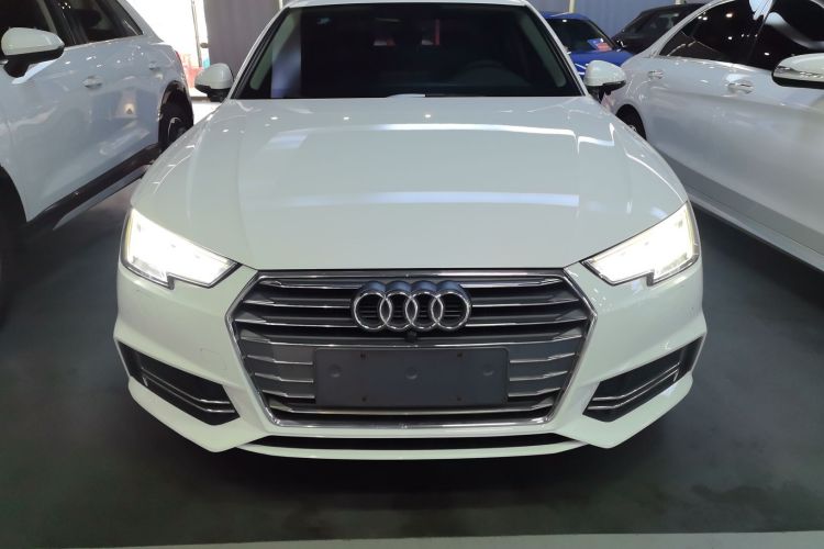 奥迪A4L 2018款 30周年年型 40 TFSI 时尚型车身外观2