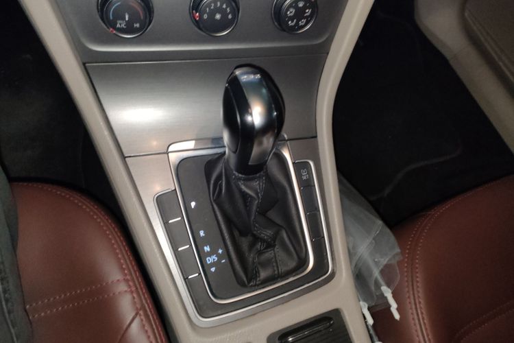 大众 高尔夫 2015款 1.4TSI 自动舒适型中控内饰18