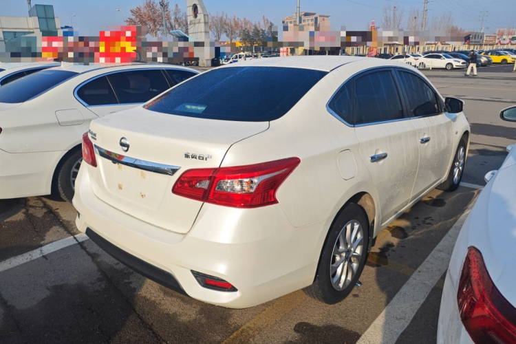 日产 轩逸 2024款 经典 1.6XE CVT舒适版车身外观7