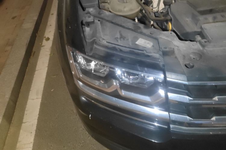 大众 途昂 2020款 330TSI 两驱豪华版 国VI车身外观8