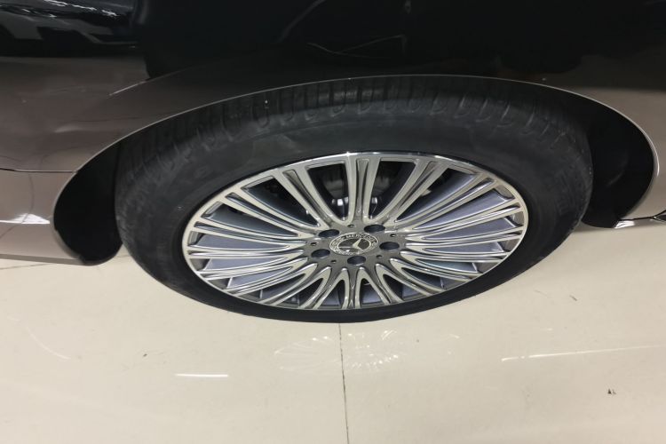 奔驰E级 2023款 改款 E 300 L 豪华型车身外观6003