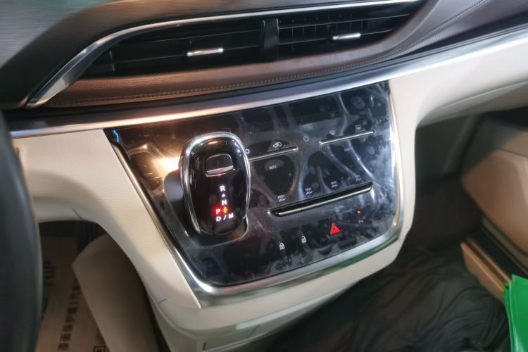 别克GL8 2023款 陆上公务舱 652T 豪华型局部细节18
