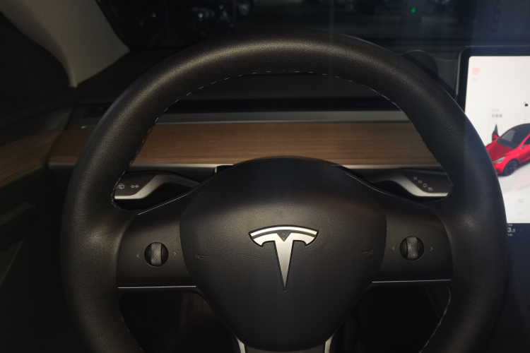 特斯拉 Model Y 2022款 后轮驱动版局部细节14