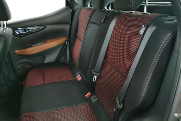 日产 逍客 2016款 2.0L CVT精英版中控内饰21