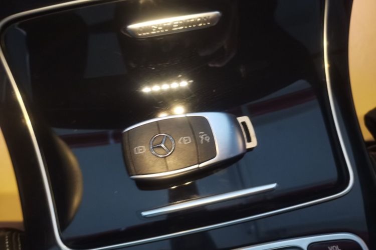 奔驰C级 2021款 C 260 星耀臻藏版中控内饰11