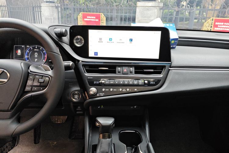 雷克萨斯ES 2023款 200 卓越版中控内饰16