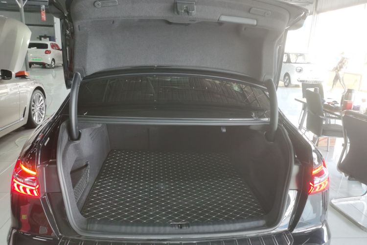 奥迪A6L 2023款 改款 40 TFSI 豪华动感型局部细节23