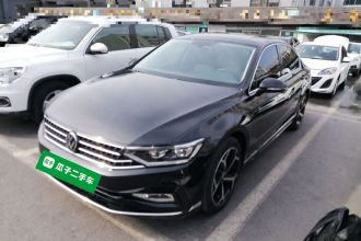大众 迈腾 2023款 200万辆纪念版 330TSI DSG领先型