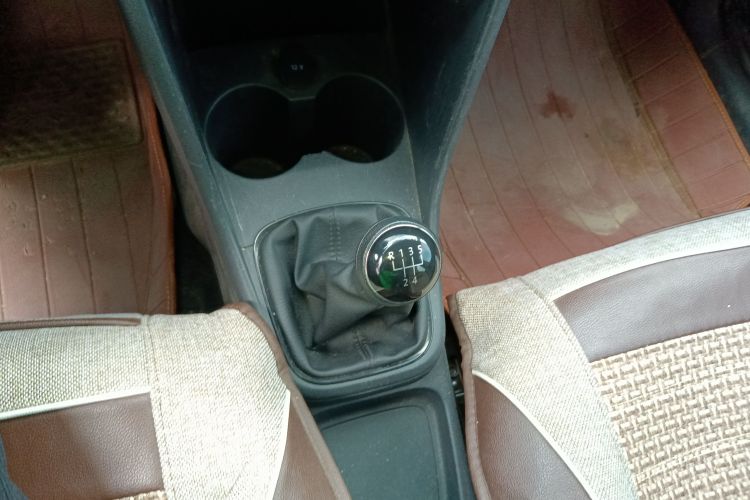 大众 Polo 2016款 1.4L 手动风尚型局部细节18