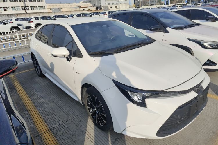 丰田 雷凌 2024款 智能电混双擎 1.8L 领先版车身外观3