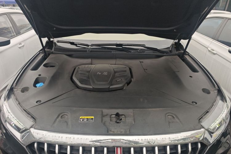 红旗HS5 2019款 2.0T 智联旗享四驱版机舱底盘24