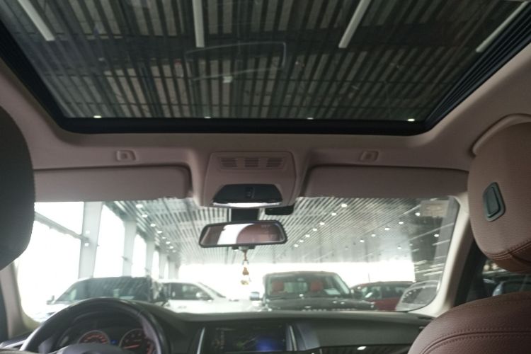 宝马5系 2017款 525Li 领先型中控内饰22