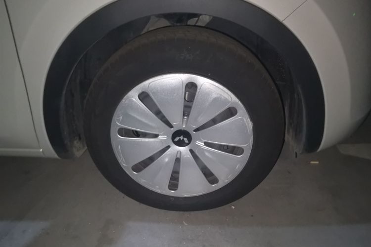 五菱汽车 五菱缤果 2023款 203km 轻享款车身外观6007