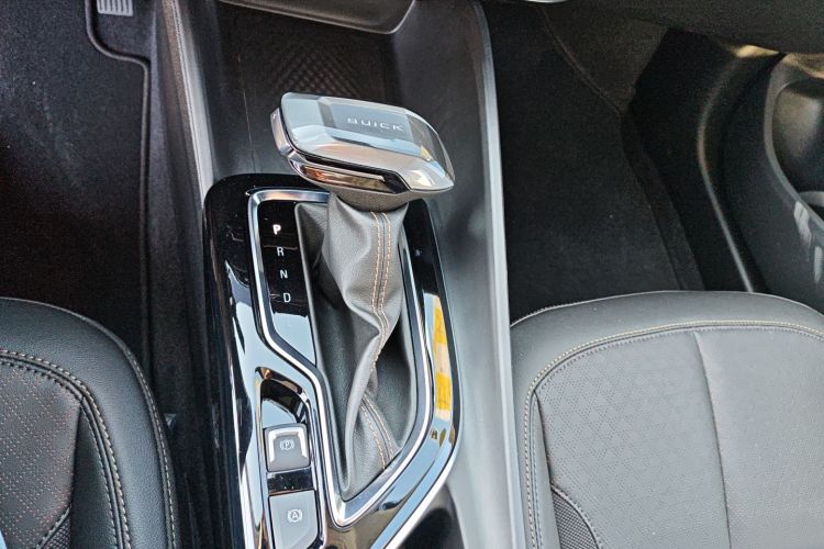 别克 威朗 2023款 Pro 乐享版中控内饰18