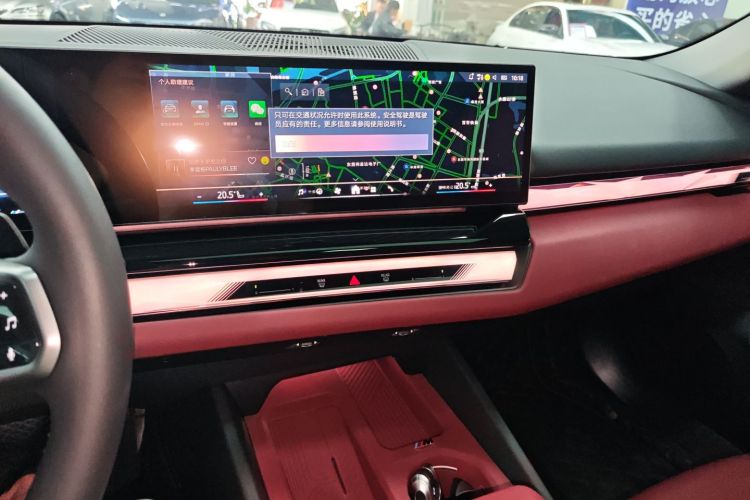 宝马5系 2025款 530Li 领先型 M运动套装中控内饰16