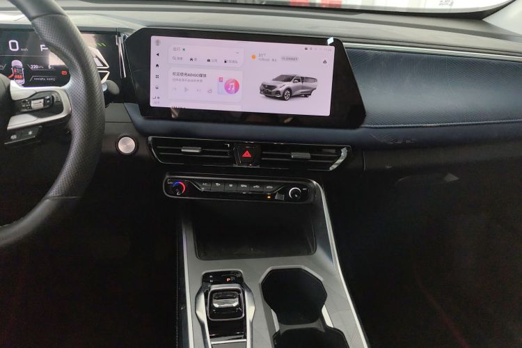 广汽传祺 传祺GS3 2023款 影速 270T R-STYLE版局部细节16