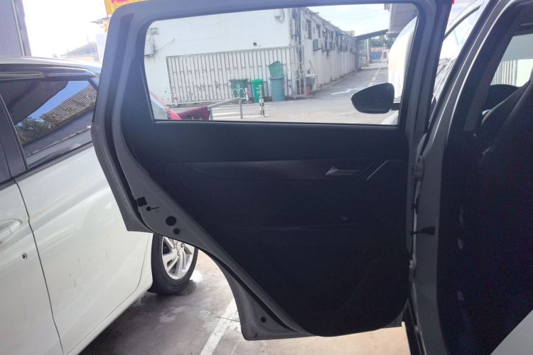 小鹏G3 2022款 G3i 460N+中控内饰49