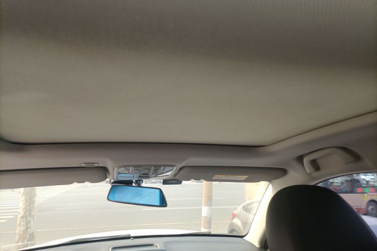 哈弗H6 Coupe 2015款 蓝标 2.0T 自动两驱精英型中控内饰22