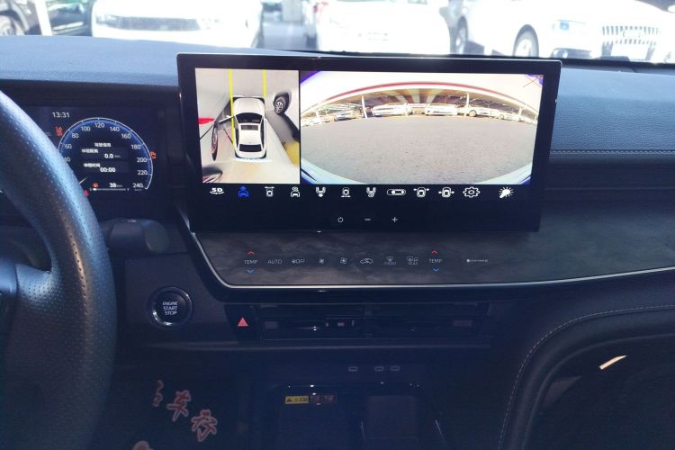 丰田 凯美瑞 2024款 2.0G 尊贵版中控内饰16