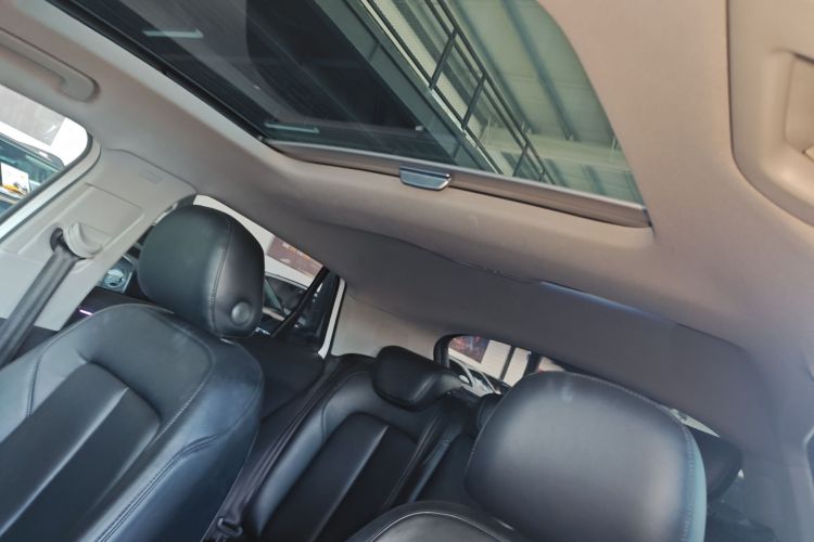 奥迪Q2L 2018款 35 TFSI 上市专享版 国V中控内饰22