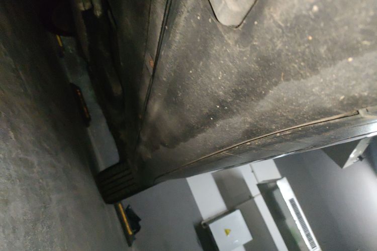 保时捷 2014款 Cayenne Platinum Edition 3.0T局部细节9004