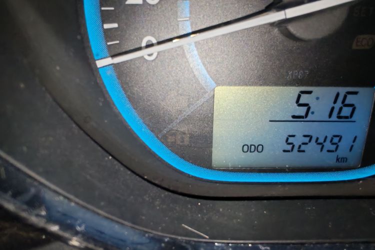 丰田 威驰 2016款 1.5L 手动智臻星耀版中控内饰15