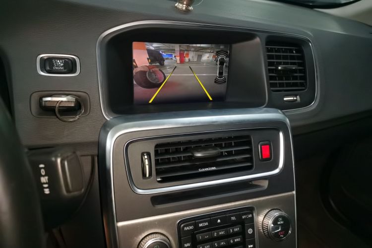 沃尔沃S60 2018款 S60L T3 智进进取版中控内饰16