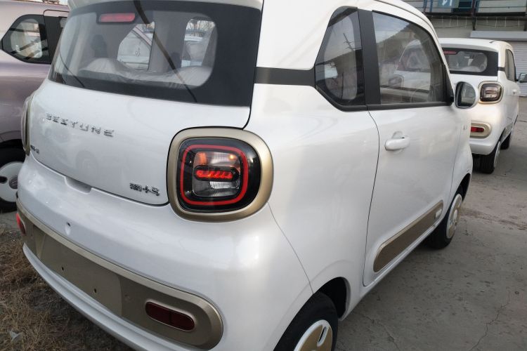 奔腾小马 2026款 222km 萌趣马 Plus车身外观7