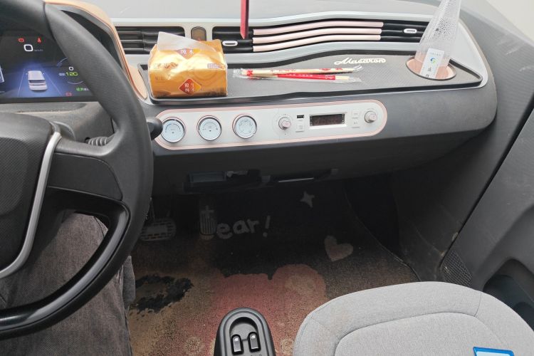 五菱汽车 宏光MINIEV 2021款 马卡龙时尚款 三元锂中控内饰16