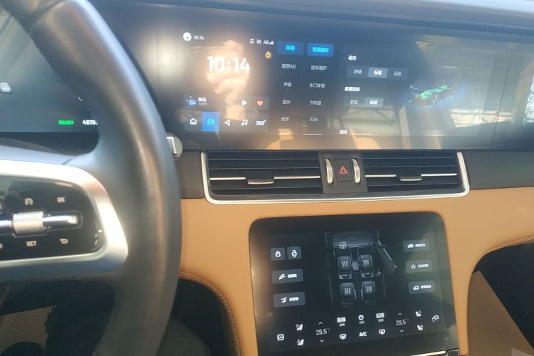 理想汽车 理想ONE 2021款 增程6座版中控内饰16